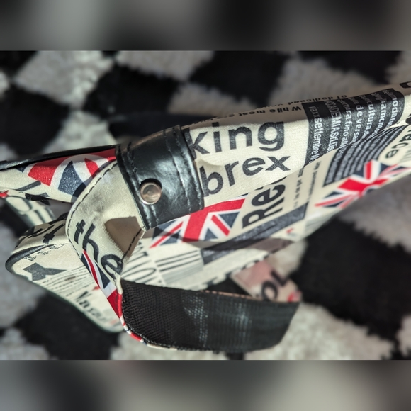 Hurry! Store Close Next Week!! Vintage Shoulder bag - Picture 8 of 8